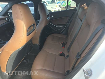 2019 Mercedes-Benz GLA 250 4MATIC – miniatura 13