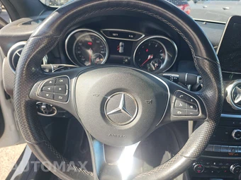 2019 Mercedes-Benz GLA 250 4MATIC – miniatura 10