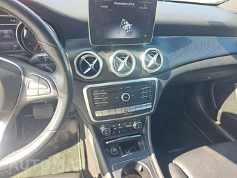 2019 Mercedes-Benz GLA 250 4MATIC – miniatura 11