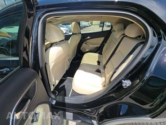 2019 Mercedes-Benz GLA 250 – miniatura 10