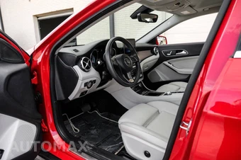 2019 Mercedes-Benz GLA 250 - miniatura 3
