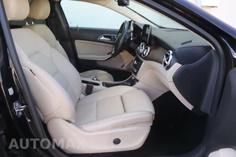 2019 Mercedes-Benz GLA 250 - miniatura 17