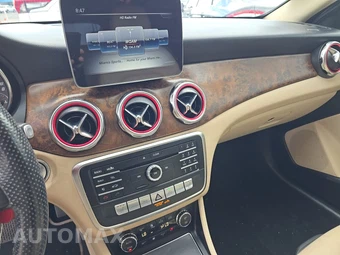 2019 Mercedes-Benz GLA 250 – miniatura 11