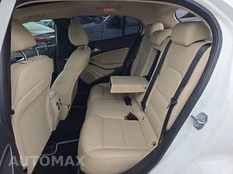 2019 Mercedes-Benz GLA 250 – miniatura 13