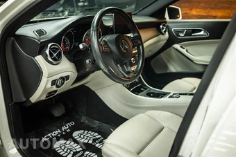 2019 Mercedes-Benz GLA 250 - miniatura 9