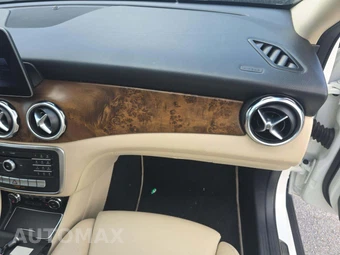 2019 Mercedes-Benz GLA 250 – miniatura 16