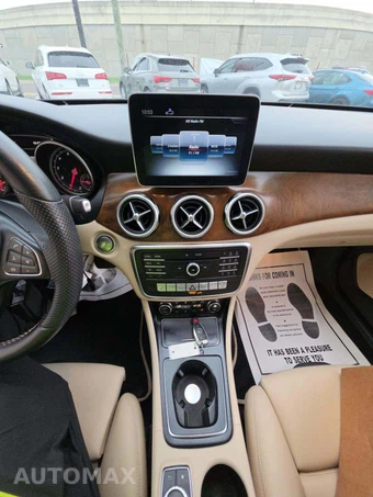 2019 Mercedes-Benz GLA 250 – miniatura 10
