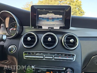2019 Mercedes-Benz GLC 300 4MATIC – miniatura 11