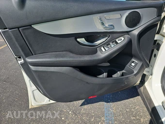 2019 Mercedes-Benz GLC 300 4MATIC – miniatura 9