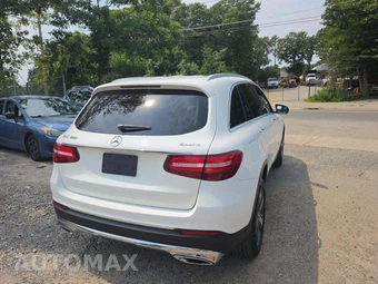 2019 Mercedes-Benz GLC 300 4MATIC - miniatura 3