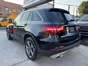 2019 Mercedes-Benz GLC 300 4MATIC - miniatura 8