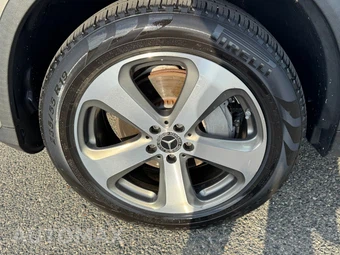 2019 Mercedes-Benz GLC 300 4MATIC - miniatura 14