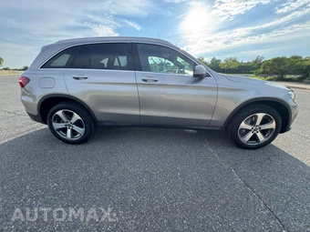2019 Mercedes-Benz GLC 300 4MATIC - miniatura 4