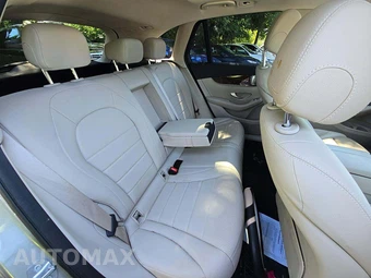 2019 Mercedes-Benz GLC 300 4MATIC – miniatura 16