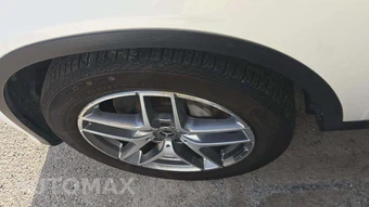 2019 Mercedes-Benz GLC 300 4MATIC - miniatura 38