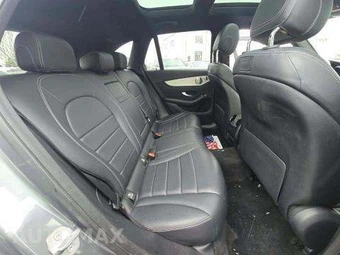 2019 Mercedes-Benz GLC 300 4MATIC – miniatura 17