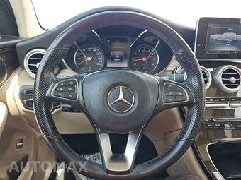 2019 Mercedes-Benz GLC 300 4MATIC – miniatura 10