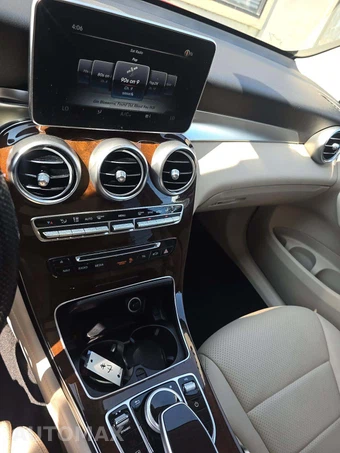 2019 Mercedes-Benz GLC 300 4MATIC – miniatura 10