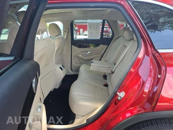 2019 Mercedes-Benz GLC 300 4MATIC – miniatura 10