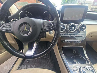 2019 Mercedes-Benz GLC 300 4MATIC – miniatura 10