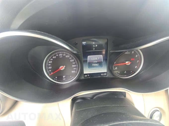 2019 Mercedes-Benz GLC 300 4MATIC – miniatura 9