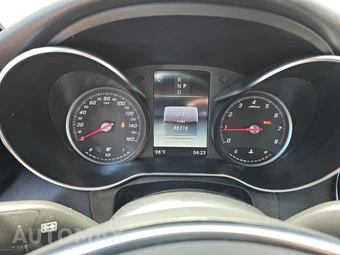 2019 Mercedes-Benz GLC 300 4MATIC – miniatura 12