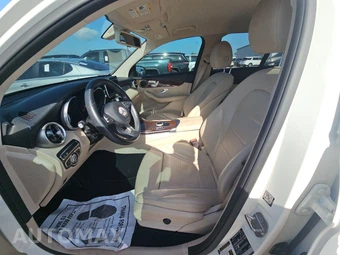 2019 Mercedes-Benz GLC 300 – miniatura 13
