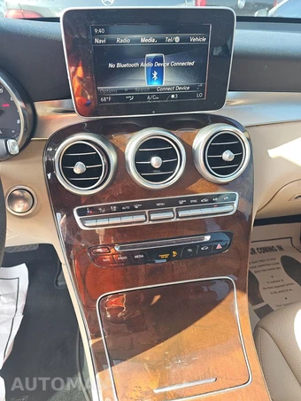 2019 Mercedes-Benz GLC 300 – miniatura 17