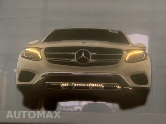 2019 Mercedes-Benz GLC 300 – miniatura 3