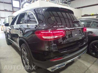 2019 Mercedes-Benz GLC 300 – miniatura 2