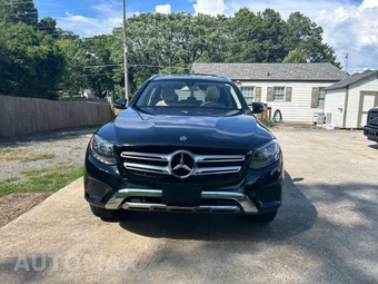 2019 Mercedes-Benz GLC 300 – miniatura 9