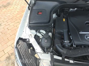 2019 Mercedes-Benz GLC 300 - miniatura 21
