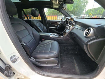 2019 Mercedes-Benz GLC 300 – miniatura 18