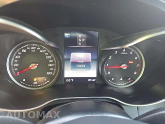 2019 Mercedes-Benz GLC 300 - miniatura 9