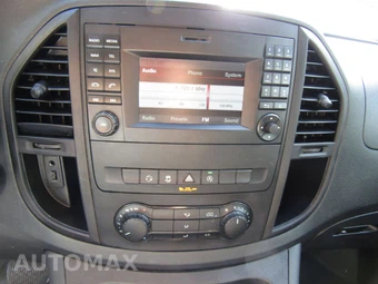 2019 Mercedes-Benz Metris Cargo Van 126.0" WB - miniatura 14