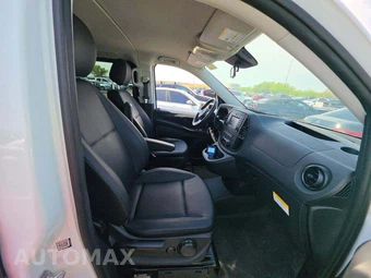 2019 Mercedes-Benz Metris Passenger Van 126.0" WB - miniatura 18