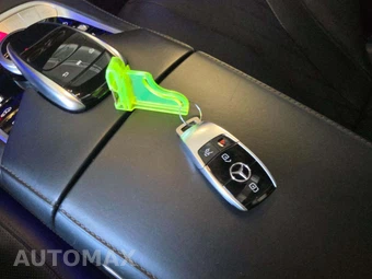 2019 Mercedes-Benz S 560 Sedan – miniatura 8