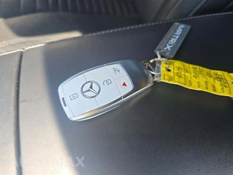 2019 Mercedes-Benz S 560e Sedan - miniatura 5