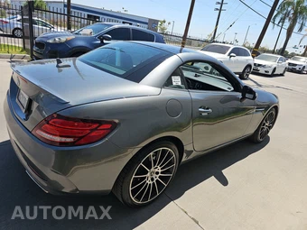 2019 Mercedes-Benz SLC 300 – miniatura 4
