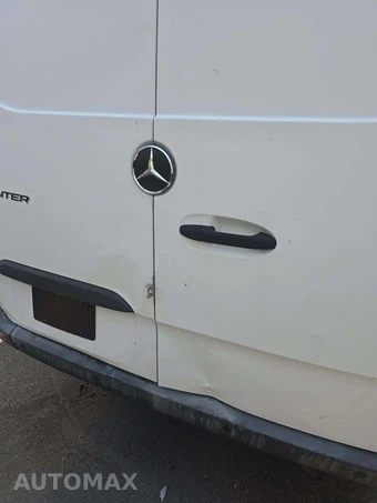 2019 Mercedes-Benz Sprinter 1500 Cargo Van Standard Roof 144.0" WB - miniatura 26