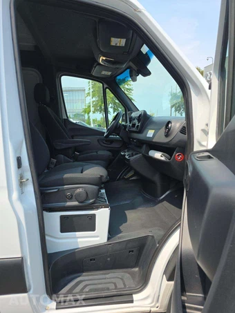 2019 Mercedes-Benz Sprinter 1500 Cargo Van Standard Roof 144.0" WB - miniatura 15