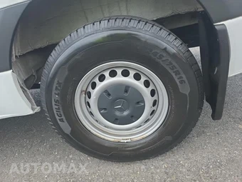 2019 Mercedes-Benz Sprinter 1500 Cargo Van Standard Roof 144.0" WB - miniatura 11