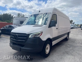 2019 Mercedes-Benz Sprinter 2500 Base - miniatura 2