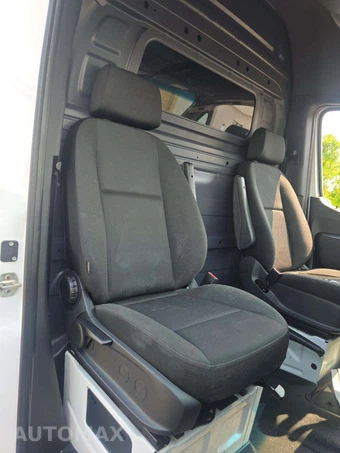 2019 Mercedes-Benz Sprinter 2500 Cargo Van High Roof 170.0" WB - miniatura 16