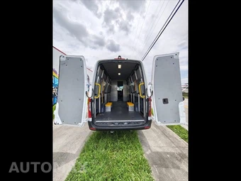 2019 Mercedes-Benz Sprinter 2500 Cargo Van High Roof 170.0" WB - miniatura 41