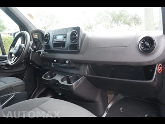 2019 Mercedes-Benz Sprinter 2500 Cargo Van High Roof 170.0" WB - miniatura 32