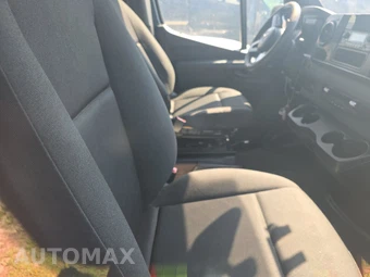 2019 Mercedes-Benz Sprinter 2500 Cargo Van High Roof 170.0" WB – miniatura 8