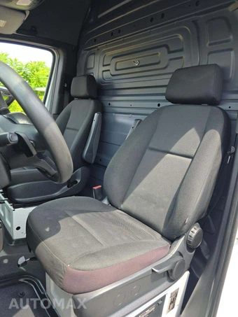 2019 Mercedes-Benz Sprinter 2500 Cargo Van Standard Roof 144.0" WB - miniatura 6