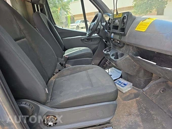 2019 Mercedes-Benz Sprinter 2500 Cargo Van Standard Roof 144.0" WB – miniatura 18