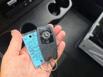 2019 Mercedes-Benz Sprinter 2500 Cargo Van Standard Roof 144.0" WB - miniatura 5